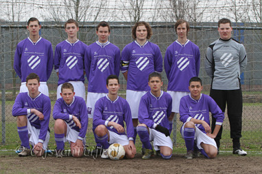 2011_02_19 Lo GVV63 B1 - FC Engelen B2 1 - 1